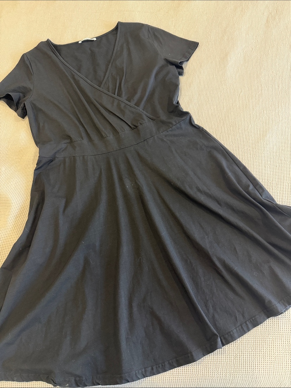 Women's Black V-Neck Short Sleeve Maxi Dress
